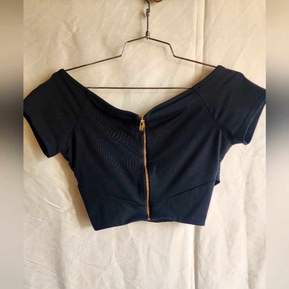 Bebe, black off shoulder spandex crop top, zip up back